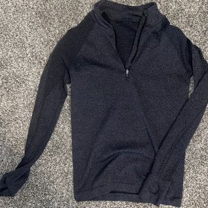 Fabletics pull over
